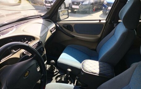 Chevrolet Niva I рестайлинг, 2005 год, 260 000 рублей, 26 фотография
