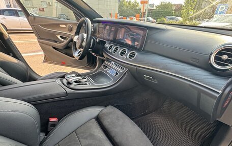 Mercedes-Benz E-Класс, 2020 год, 3 500 000 рублей, 12 фотография