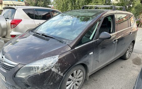 Opel Zafira C рестайлинг, 2013 год, 1 050 000 рублей, 4 фотография