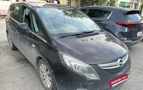 Opel Zafira C рестайлинг, 2013 год, 1 050 000 рублей, 3 фотография