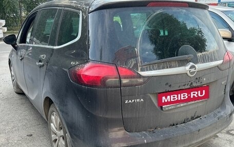 Opel Zafira C рестайлинг, 2013 год, 1 050 000 рублей, 2 фотография