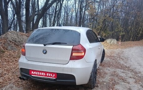 BMW 1 серия, 2010 год, 860 000 рублей, 6 фотография