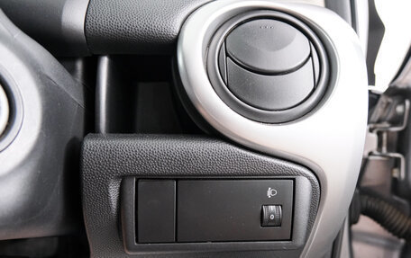 Mazda Demio III (DE), 2009 год, 669 000 рублей, 18 фотография