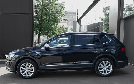 Volkswagen Tiguan II, 2019 год, 3 050 000 рублей, 8 фотография