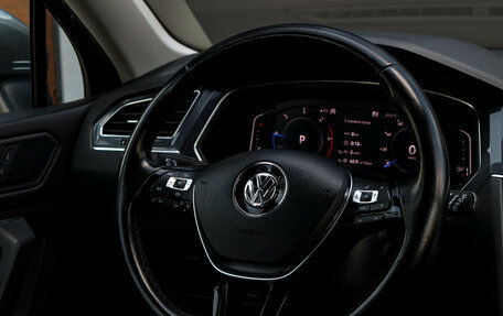 Volkswagen Tiguan II, 2019 год, 3 050 000 рублей, 13 фотография
