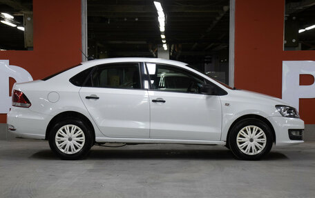 Volkswagen Polo VI (EU Market), 2020 год, 898 000 рублей, 4 фотография