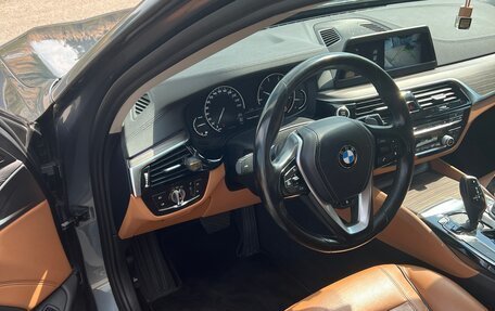 BMW 5 серия, 2018 год, 2 900 000 рублей, 7 фотография