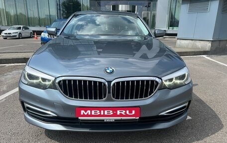 BMW 5 серия, 2018 год, 2 900 000 рублей, 3 фотография