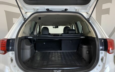 Mitsubishi Outlander III рестайлинг 3, 2019 год, 1 824 000 рублей, 18 фотография