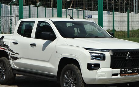 Mitsubishi L200, 2024 год, 4 670 000 рублей, 3 фотография