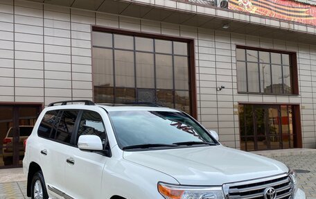 Toyota Land Cruiser 200, 2013 год, 5 700 000 рублей, 2 фотография