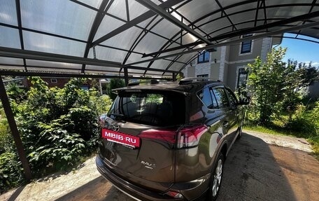 Toyota RAV4, 2018 год, 3 000 000 рублей, 7 фотография