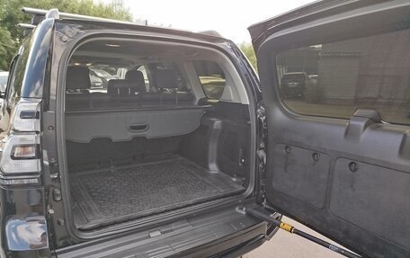 Toyota Land Cruiser Prado 150 рестайлинг 2, 2020 год, 5 800 000 рублей, 7 фотография