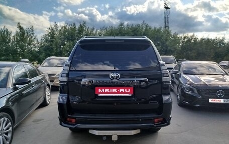 Toyota Land Cruiser Prado 150 рестайлинг 2, 2020 год, 5 800 000 рублей, 4 фотография