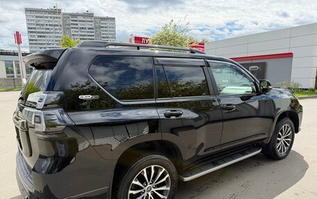 Toyota Land Cruiser Prado 150 рестайлинг 2, 2021 год, 7 500 000 рублей, 4 фотография
