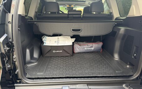 Toyota Land Cruiser Prado 150 рестайлинг 2, 2021 год, 7 500 000 рублей, 30 фотография