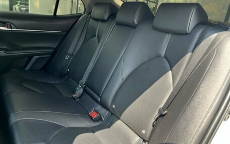 Toyota Camry, 2021 год, 3 240 000 рублей, 28 фотография