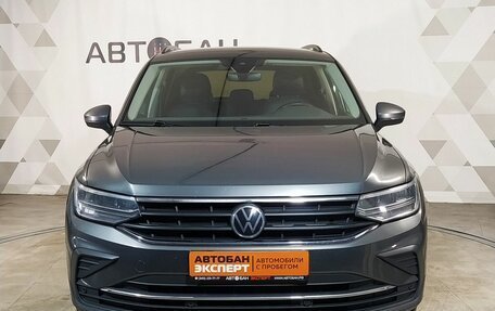 Volkswagen Tiguan II, 2021 год, 2 119 000 рублей, 2 фотография