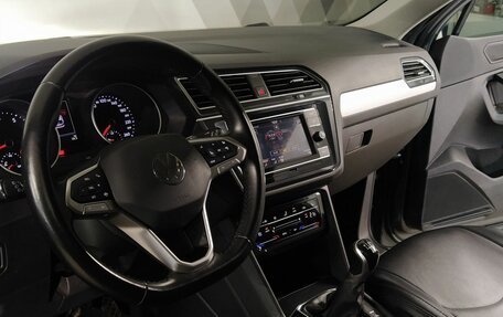 Volkswagen Tiguan II, 2021 год, 2 119 000 рублей, 9 фотография
