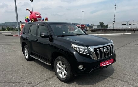 Toyota Land Cruiser Prado 150 рестайлинг 2, 2015 год, 3 400 000 рублей, 7 фотография