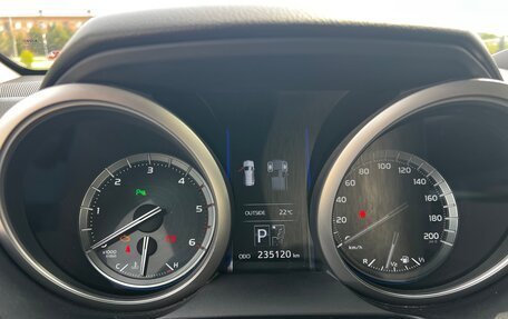 Toyota Land Cruiser Prado 150 рестайлинг 2, 2015 год, 3 400 000 рублей, 16 фотография