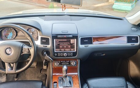 Volkswagen Touareg III, 2011 год, 2 200 000 рублей, 9 фотография