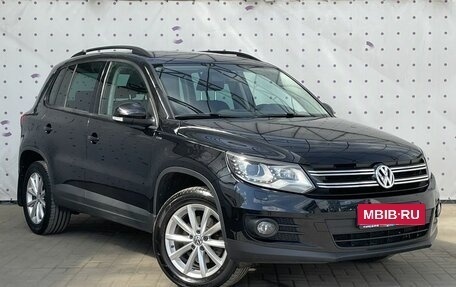Volkswagen Tiguan I, 2016 год, 1 850 000 рублей, 2 фотография