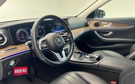 Mercedes-Benz E-Класс, 2018 год, 3 500 000 рублей, 7 фотография