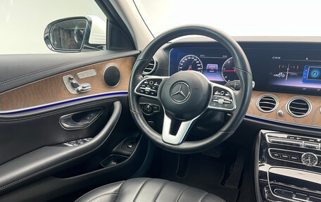Mercedes-Benz E-Класс, 2018 год, 3 500 000 рублей, 17 фотография