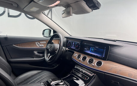 Mercedes-Benz E-Класс, 2018 год, 3 500 000 рублей, 13 фотография