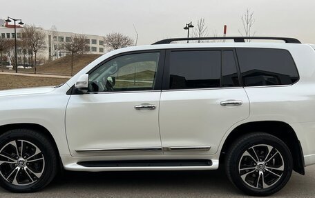 Toyota Land Cruiser 200, 2015 год, 4 650 000 рублей, 5 фотография
