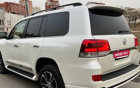 Toyota Land Cruiser 200, 2015 год, 4 650 000 рублей, 3 фотография