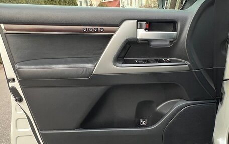 Toyota Land Cruiser 200, 2015 год, 4 650 000 рублей, 14 фотография
