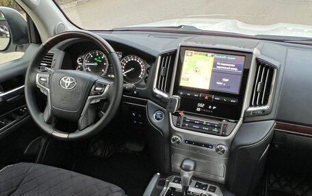 Toyota Land Cruiser 200, 2015 год, 4 650 000 рублей, 8 фотография