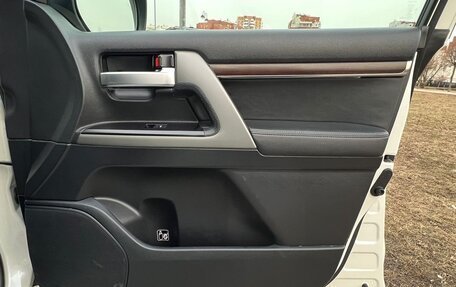 Toyota Land Cruiser 200, 2015 год, 4 650 000 рублей, 9 фотография