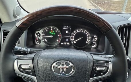 Toyota Land Cruiser 200, 2015 год, 4 650 000 рублей, 18 фотография