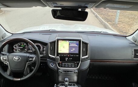Toyota Land Cruiser 200, 2015 год, 4 650 000 рублей, 20 фотография