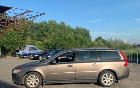 Volvo V70 III рестайлинг, 2009 год, 1 070 000 рублей, 3 фотография