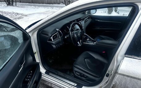 Toyota Camry, 2018 год, 1 500 000 рублей, 7 фотография