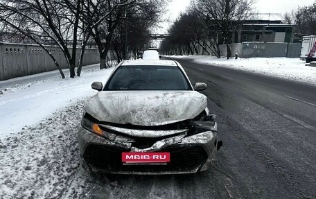 Toyota Camry, 2018 год, 1 500 000 рублей, 13 фотография