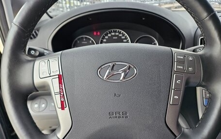 Hyundai Grand Starex Grand Starex I рестайлинг 2, 2021 год, 2 500 000 рублей, 10 фотография