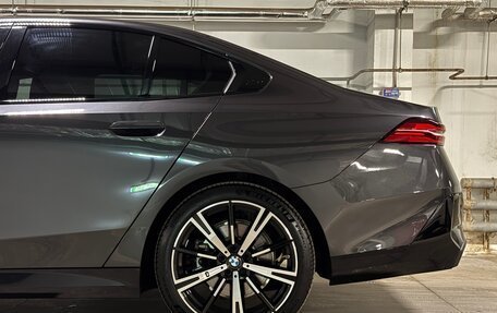 BMW 5 серия, 2023 год, 6 490 000 рублей, 10 фотография
