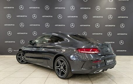 Mercedes-Benz C-Класс, 2018 год, 3 090 000 рублей, 7 фотография