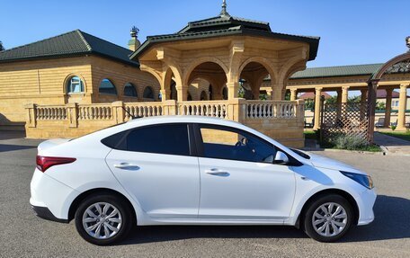 Hyundai Solaris II рестайлинг, 2020 год, 1 600 000 рублей, 2 фотография