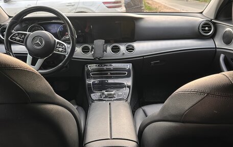 Mercedes-Benz E-Класс, 2019 год, 2 295 000 рублей, 8 фотография