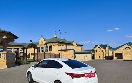 Hyundai Solaris II рестайлинг, 2020 год, 1 600 000 рублей, 9 фотография