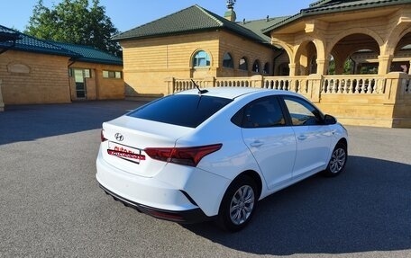 Hyundai Solaris II рестайлинг, 2020 год, 1 600 000 рублей, 10 фотография