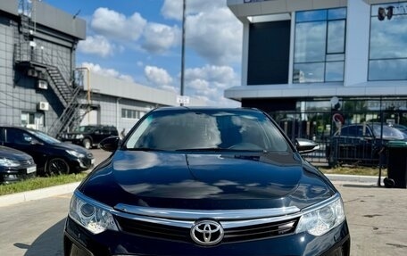 Toyota Camry, 2016 год, 2 400 000 рублей, 2 фотография
