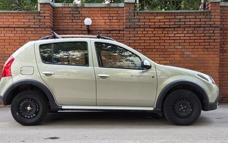 Renault Sandero I, 2014 год, 900 000 рублей, 3 фотография