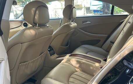 Mercedes-Benz CLS, 2008 год, 2 100 000 рублей, 9 фотография